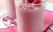 Robust Raspberry Almond Smoothie