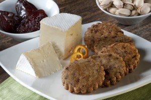 Recipe 4_Medjool Date and Olive Crackers