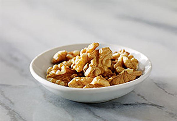 Bold & Spicy Walnuts