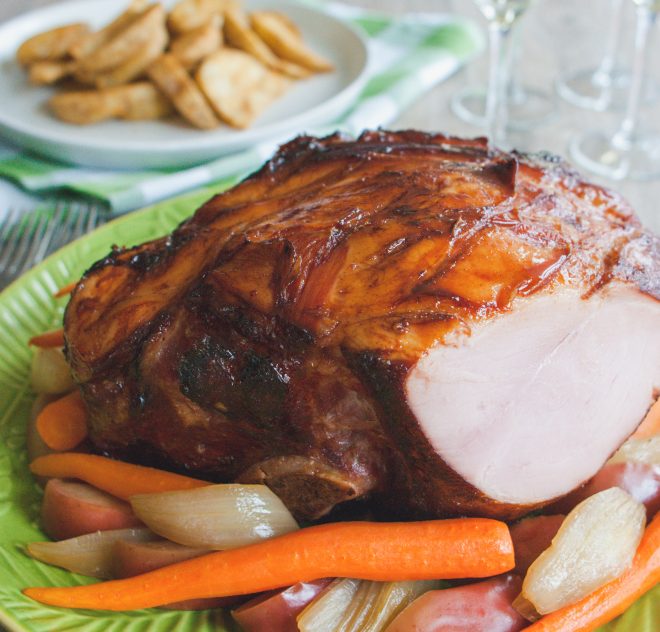 Jambon glaçé à la pomme épicée